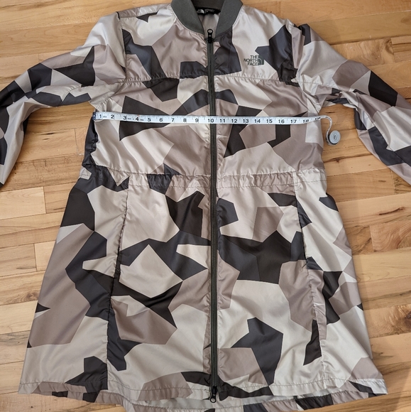 Northface Windwall Jacket. Size XS. EUC. - Picture 12 of 13